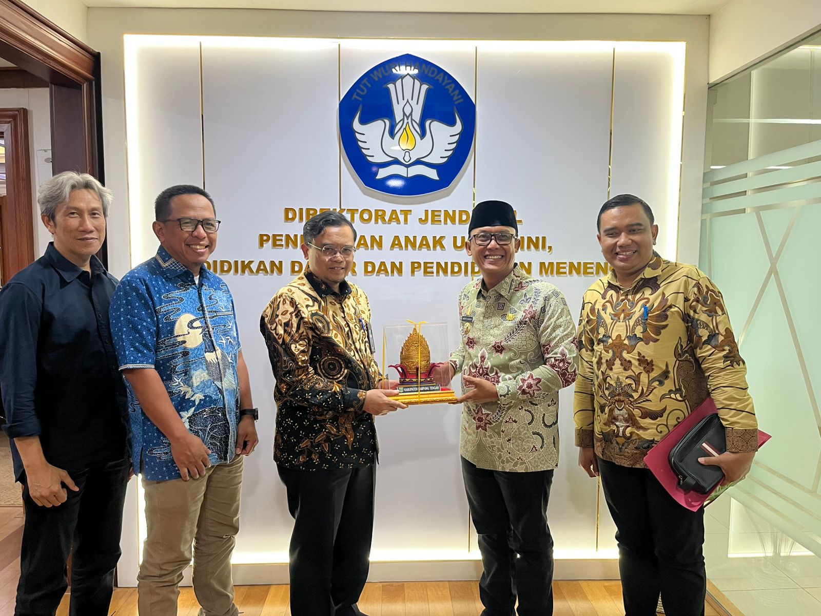 Bupati Ardito Wijaya Usulkan Penambahan SMA Baru di Terbanggi Besar