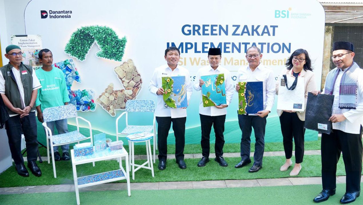 Lewat Implementasi Green Zakat, BSI Ajak Masyarakat Ubah Sampah Jadi Emas