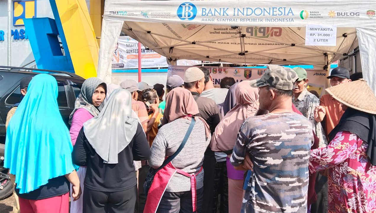 Operasi Pasar Minyakita Dimulai, Warga Lampung Bisa Beli Rp15.500 per Liter