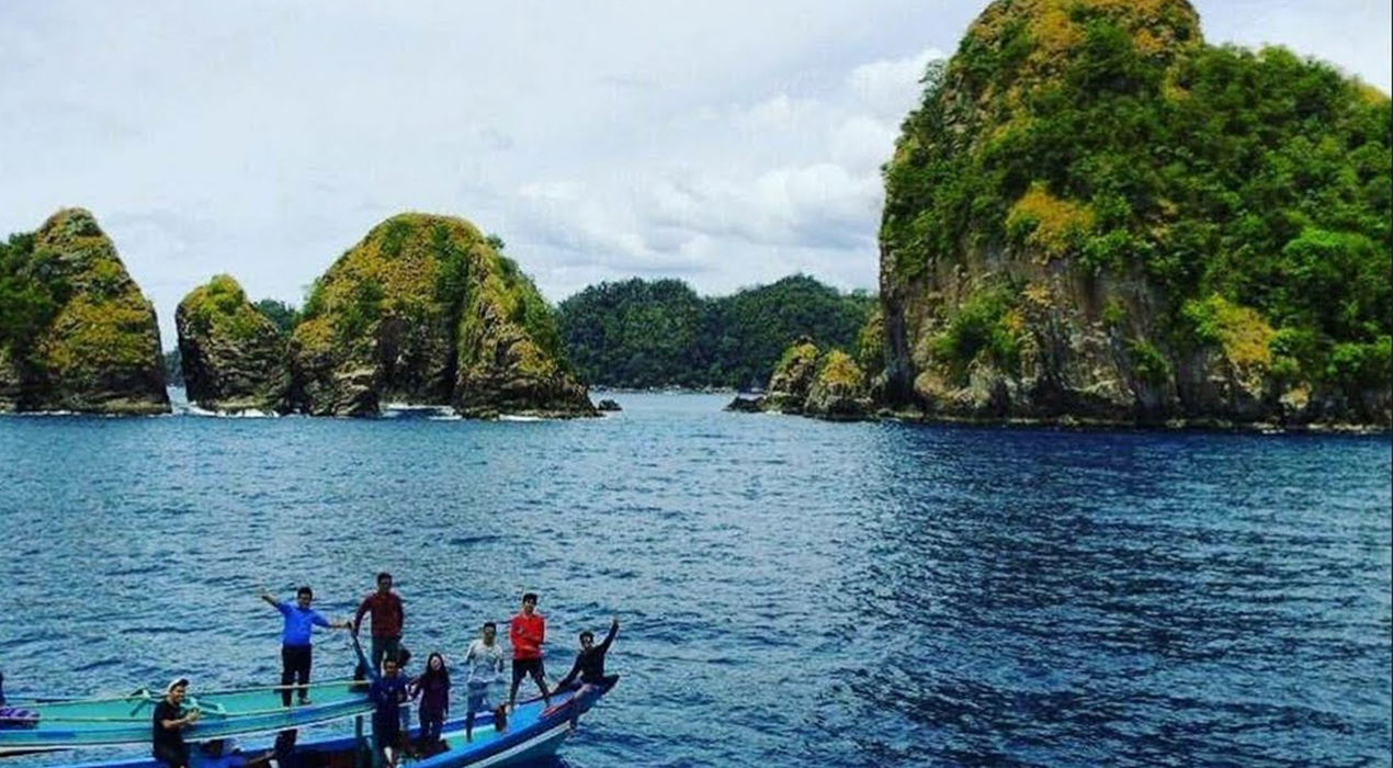 Surga Tersembunyi di Lampung! Pesona Pulau Wayang yang Bikin Tak Ingin Pulang