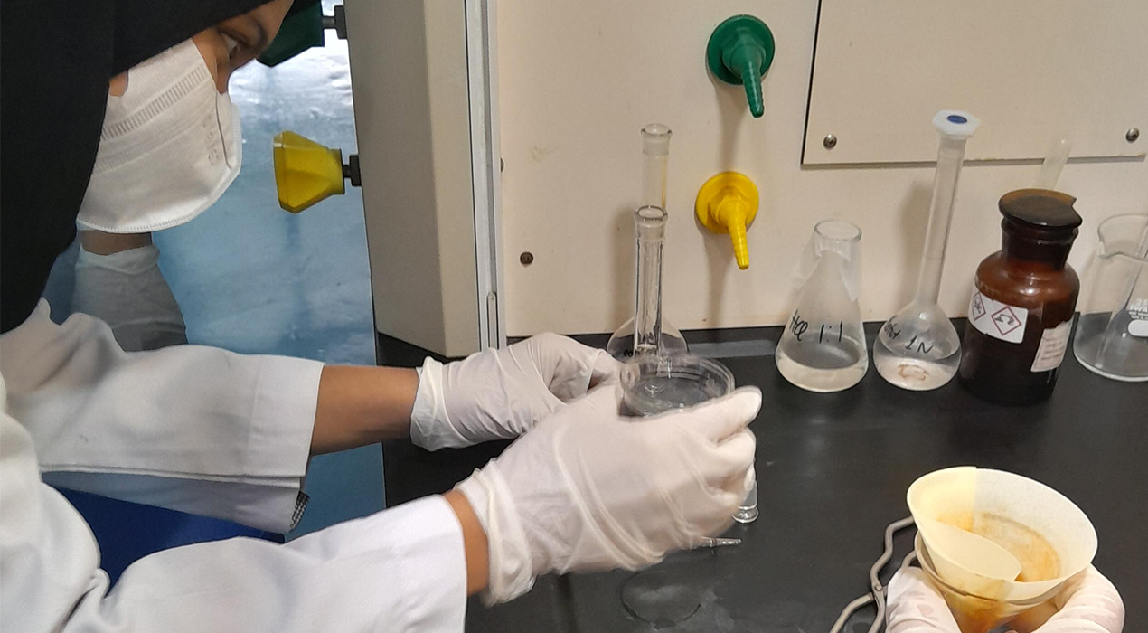 Mahasiswi Unila Tembus Forum Internasional! Riset Logam Berat Ini Bisa Jadi Dasar Pengawasan Kualitas Air