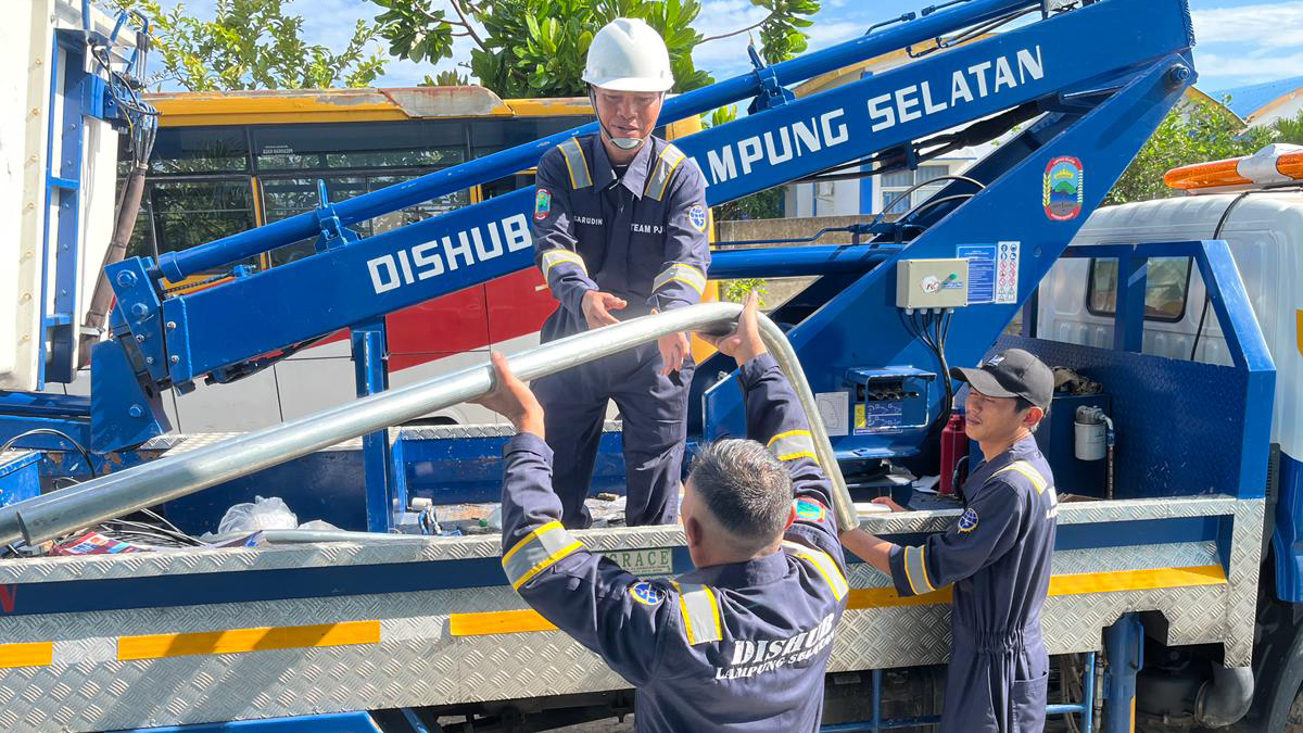 Keluhan Jalan Gelap Ditindak! Jalur Mudik Bakauheni Kini Mulai Terang