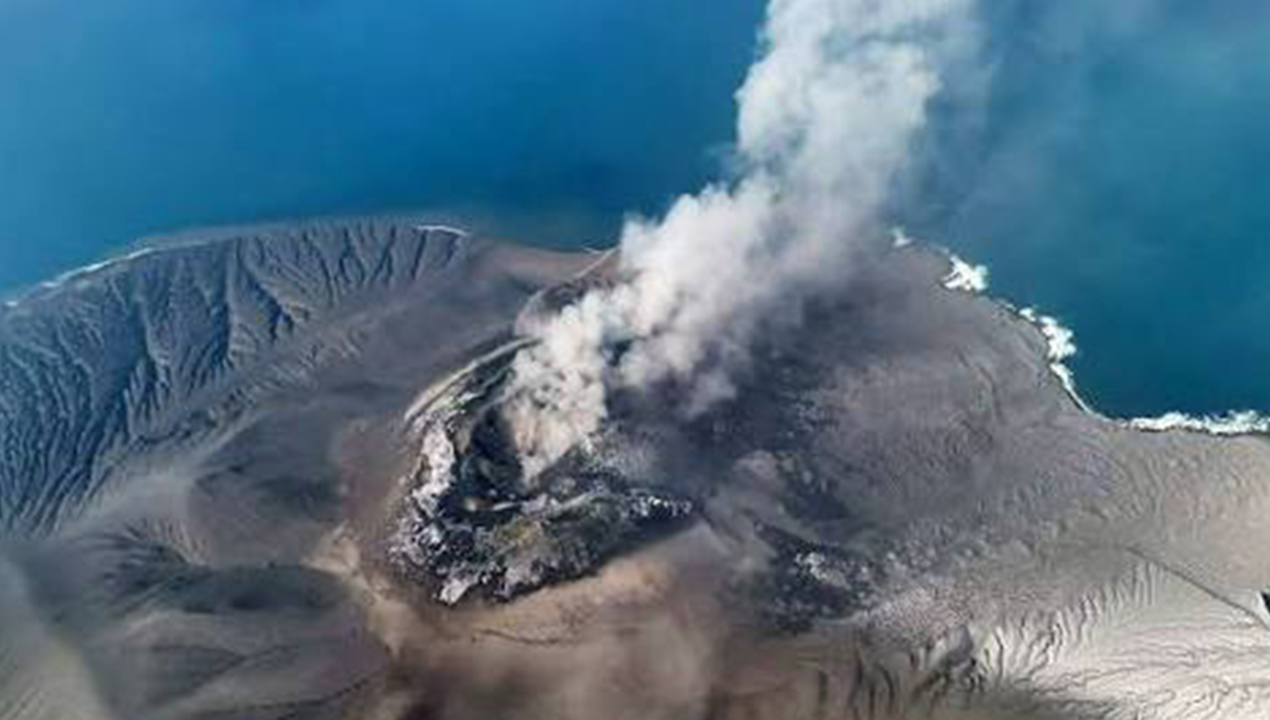 Gunung Anak Krakatau Erupsi Sepekan Ini, BMKG Ungkap Pergerakan Abu Vulkanik