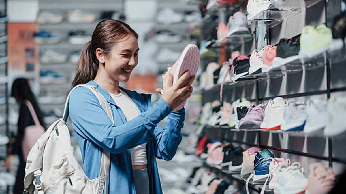 Rekomendasi Sepatu Lari Ringan & Terjangkau untuk Jogging Harian