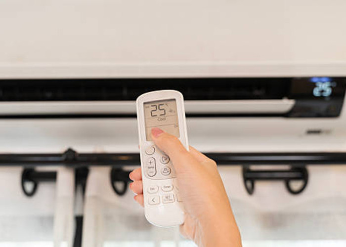 AC Terbaik 2025 Berdasarkan Fitur: Inverter, Low Watt, Smart Control & Anti Bakteri