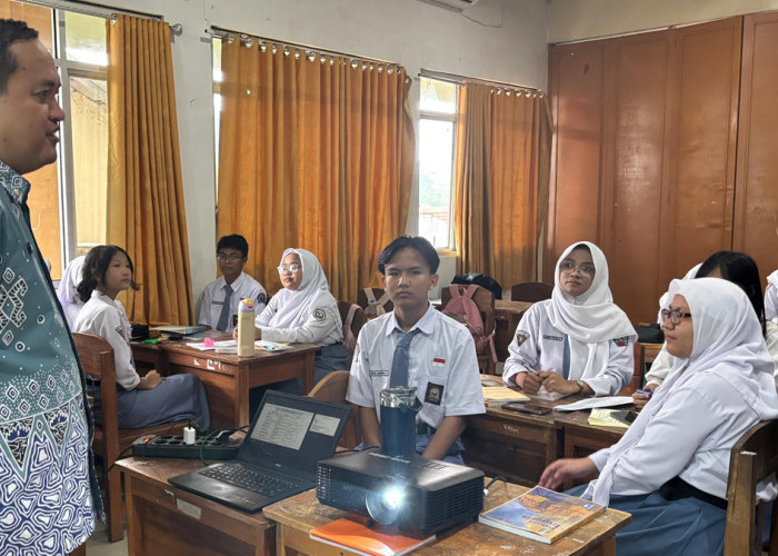 Gerakan Cinta Bahasa Daerah, SMAN 5 dan SMAN 10 Bandar Lampung Terapkan Kamis Beradat