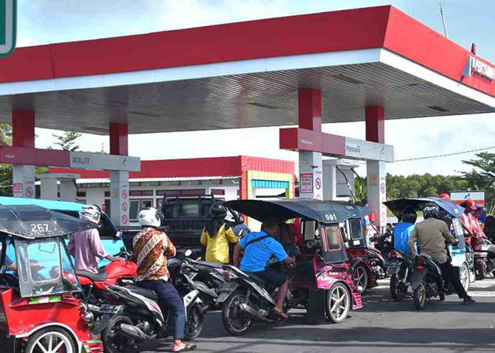 Panic Buying BBM di Banda Aceh: Antrean SPBU Mengular Usai Pernyataan Bahlil Soal Stok 20 Hari