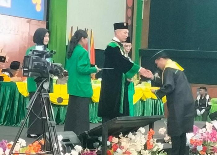 Wisuda ke-40 Universitas Malahayati Lepas 357 Lulusan, Ada IPK 4,00 dan Kisah Haru Penerima KIP