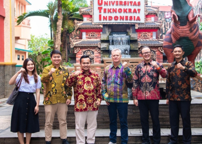 UTI Gandeng SFBU Amerika, 200 Mahasiswa Ilmu Komputer Berpeluang Raih Second Degree Global