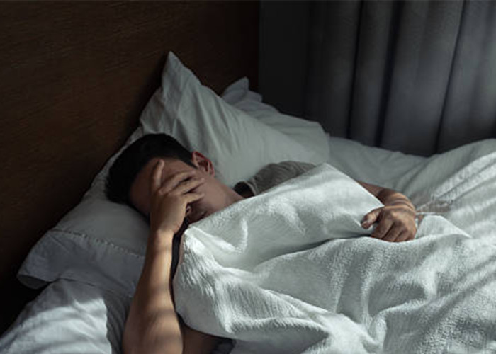 Sering Bangun Sakit Kepala? Ini Cara Tidur yang Benar Biar Bangun Segar & Bebas Pusing!