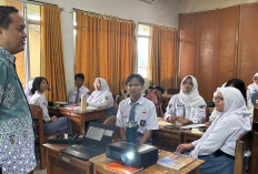 Gerakan Cinta Bahasa Daerah, SMAN 5 dan SMAN 10 Bandar Lampung Terapkan Kamis Beradat