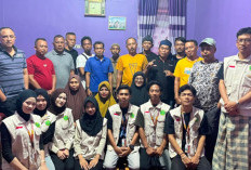 Jelang 17 Agustus, Mahasiswa KKL PPM Unmal Bantu Warga RW 02 Ganjar Asri Persiapkan Berbagai Kegiatan
