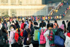 Di Saat Dunia Sibuk Scroll HP, Anak Muda China Justru Berbondong ke Perpustakaan! Ada Apa?