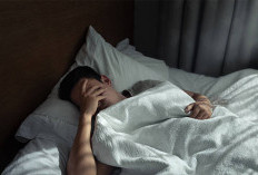 Sering Bangun Sakit Kepala? Ini Cara Tidur yang Benar Biar Bangun Segar & Bebas Pusing!